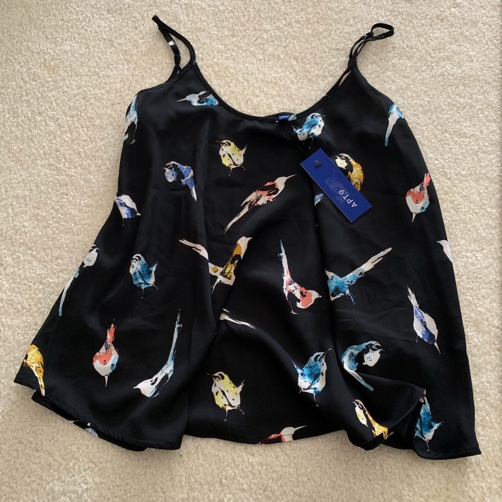 Apt 9 Bird design cami blouse
